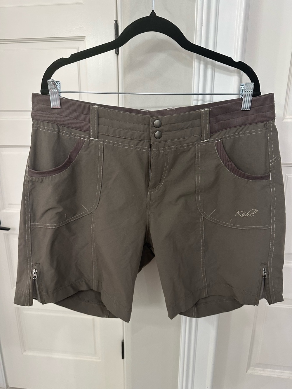 Kuhl Womens 14 Durango Hiking Shorts Brown Zippers Vented Lightweight Outdoor